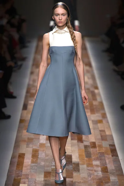 Look 25